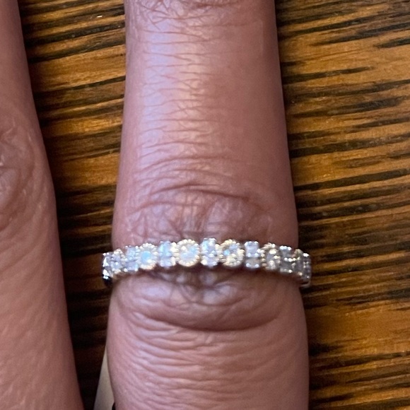 Solid 10k gold stackable - Picture 4 of 4